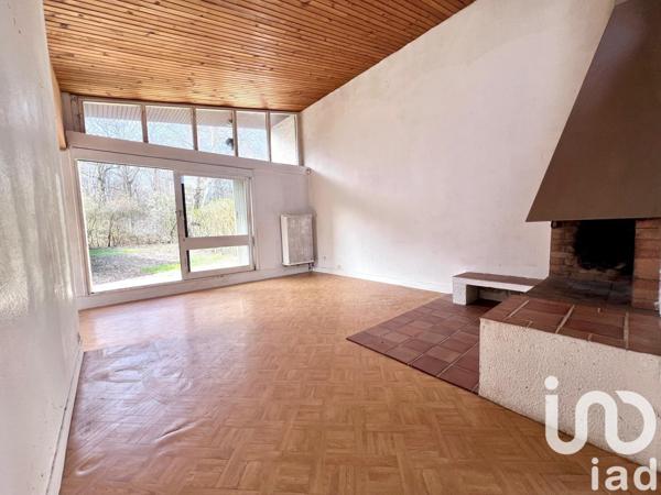 Maison traditionnelle 4 pièces de 89 m² à Gretz-Armainvilliers (77220)