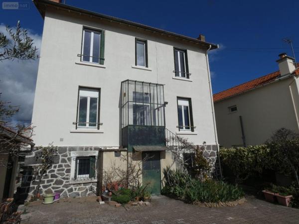 Maison individuelle à vendre à Clermont-Ferrand dans le Puy-de-Dôme (63100), ref : 13352/446   
Le Brézet