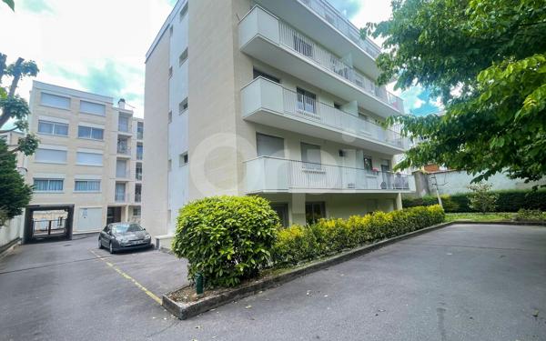 Appartement à vendre    2 pièces • 46,70 m2 Saint-Germain-en-Laye