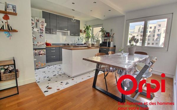 Appartement à vendre    5 pièces • 91,50 m2 Montigny-le-Bretonneux