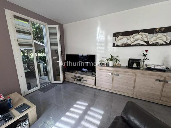 Vente                                                      Appartement
                        
                     3 pièces                      75 m2                     à Sainte-Maxime
