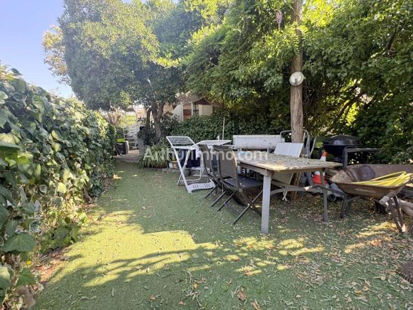 Vente                                                      Appartement
                        
                     3 pièces                      75 m2                     à Sainte-Maxime