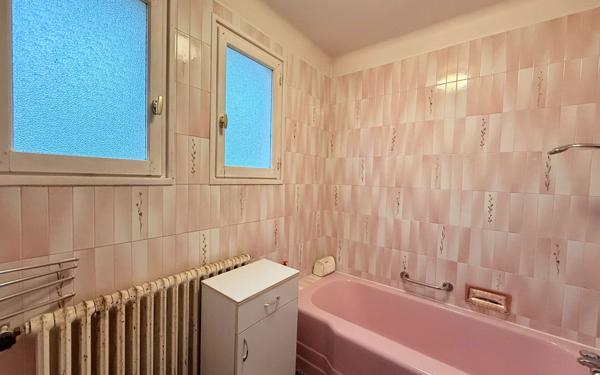 Maison à vendre    5 pièces •  Le Bignon