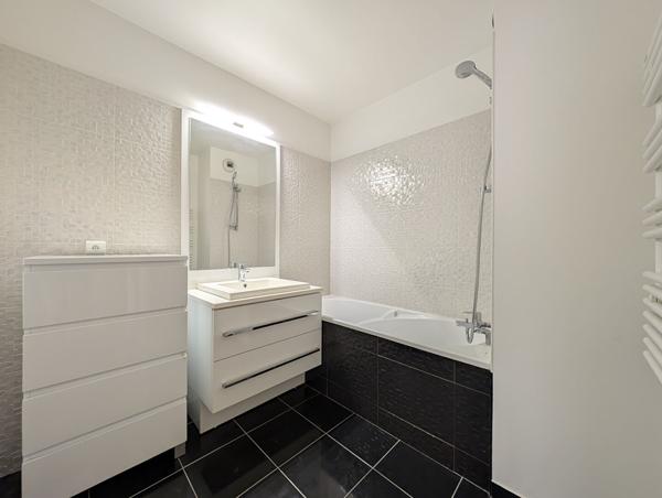 Appartement La Garenne Colombes 4 pièce(s) 83.87 m2 , La garenne colombes Appartement La Garenne Colombes 4 pièce(s) 83.87 m2 , La garenne colombes