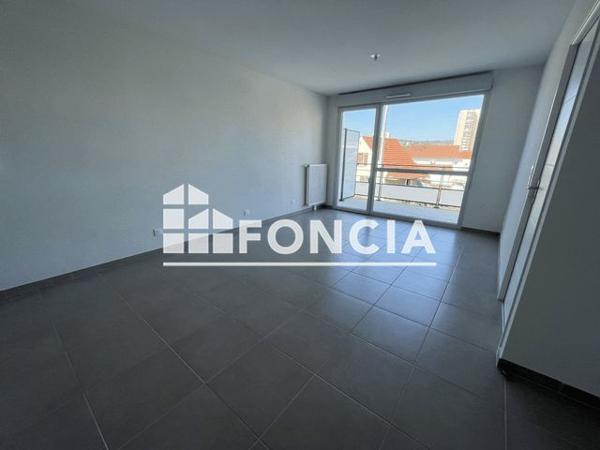 Location Appartement 2 pièces 41.65 m² - 44 B BLD HENRI BAZIN Chenove 21300
