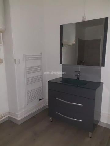 Location                                                      Appartement
                        
                     2 pièces                      44 m2                     à Aups