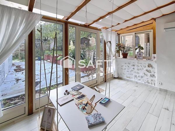 Maison familiale aux beaux volumes, à 5 min de Tours