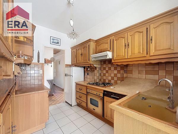 A VENDRE MARSEILLE 15e CASTORS LA GERMAINE APPARTEMENT  CAVE GARAGE JARDIN