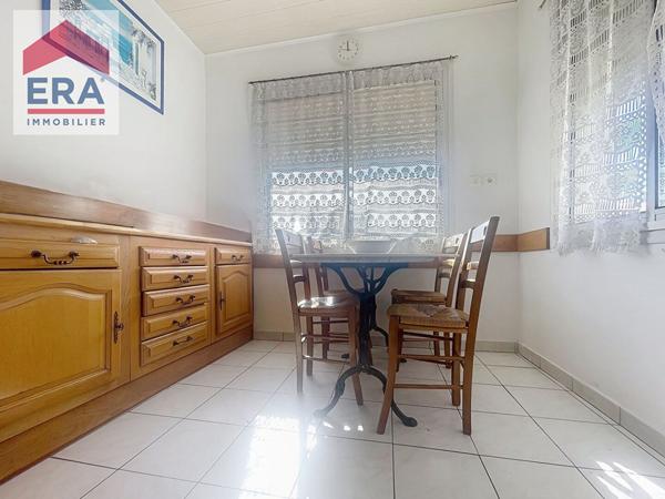 A VENDRE MARSEILLE 15e CASTORS LA GERMAINE APPARTEMENT  CAVE GARAGE JARDIN