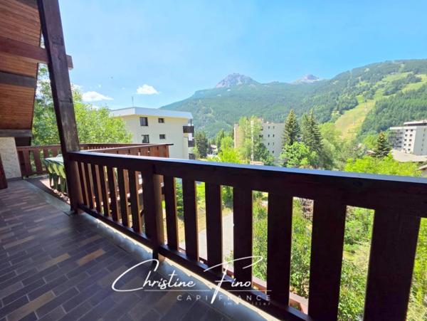 SERRE CHEVALIER CHANTEMERLE Chalet face aux pistes