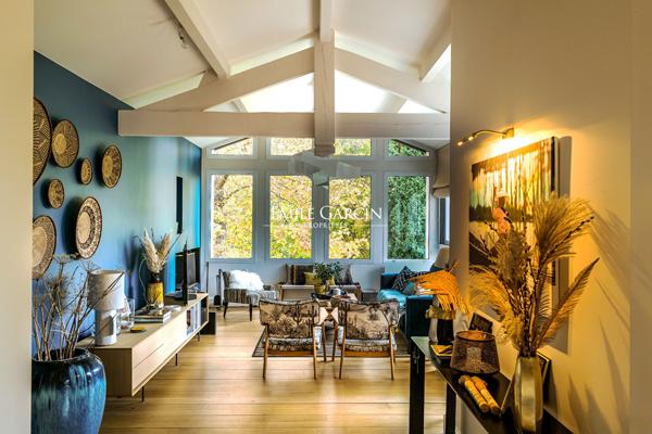 À vendre - Propriété - Urrugne avec piscine et vue montagnes