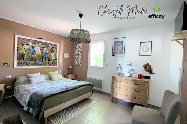 Maison
         4 pièces
        - 102 m² Exclusivité 335 000 € *