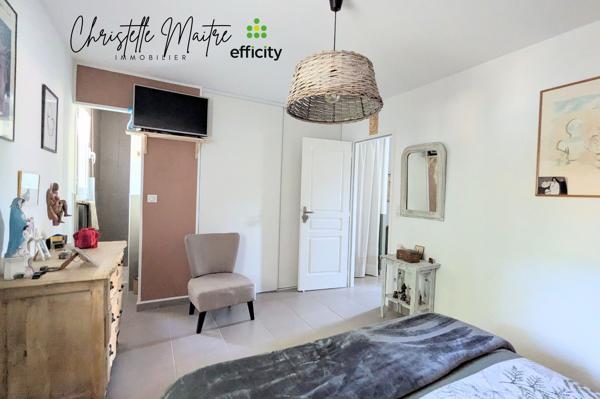 Maison
         4 pièces
        - 102 m² Exclusivité 335 000 € *