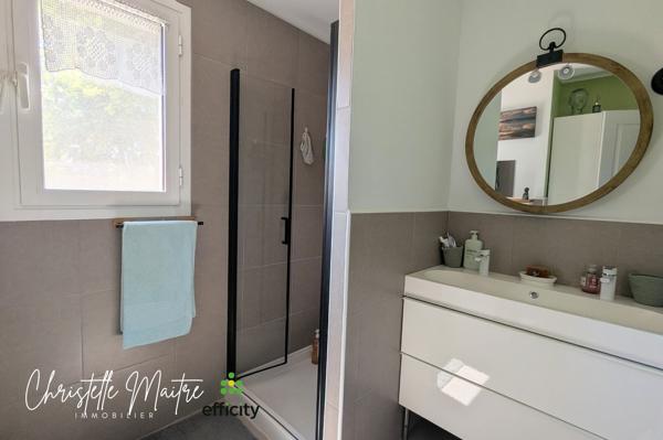 Maison
         4 pièces
        - 102 m² Exclusivité 335 000 € *