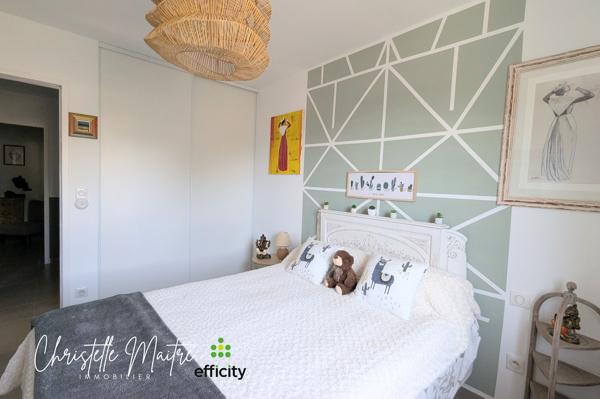 Maison
         4 pièces
        - 102 m² Exclusivité 335 000 € *