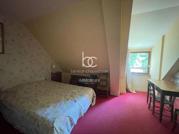 SARZEAU Maison 11 pièces 223 m²