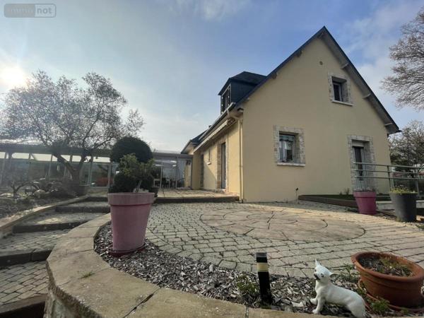 Maison à vendre à Montsûrs en Mayenne (53150), ref : 53005-2092