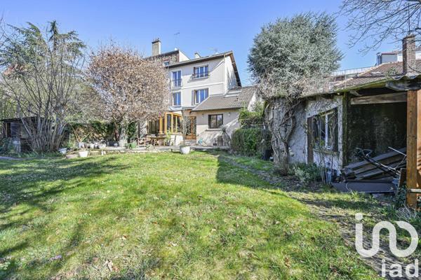 Maison 7 pièces de 170 m² à Noisy-le-Sec (93130)