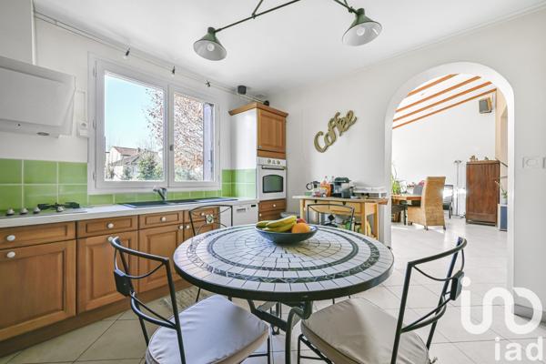 Maison 7 pièces de 170 m² à Noisy-le-Sec (93130)