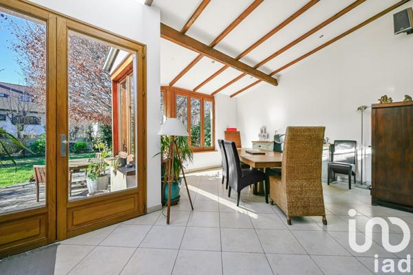 Maison 7 pièces de 170 m² à Noisy-le-Sec (93130)