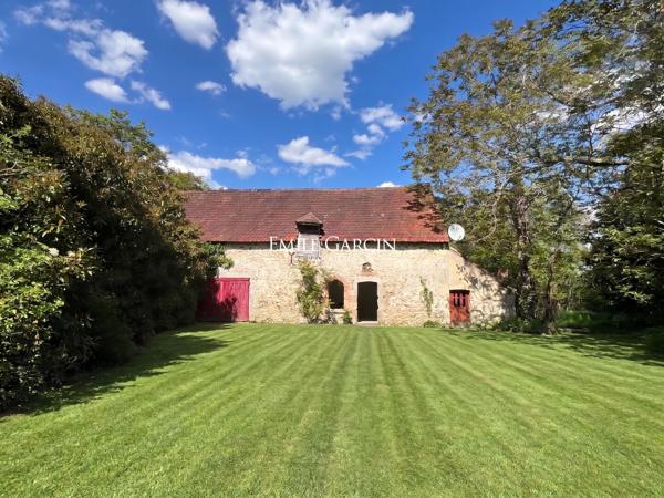 Château à vendre sur les hauteurs de la vallée du Cher