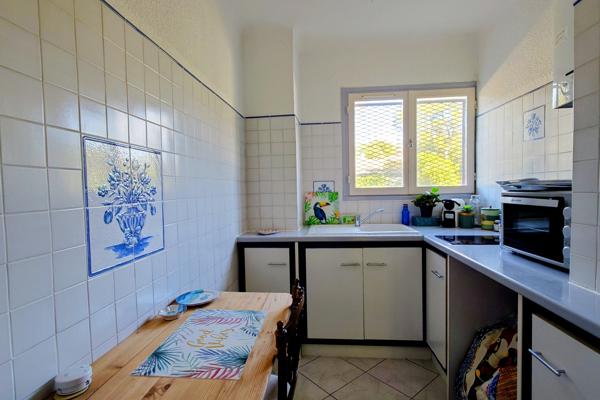 Appartement
         1 pièce
        - 27 m² 169 500 € *