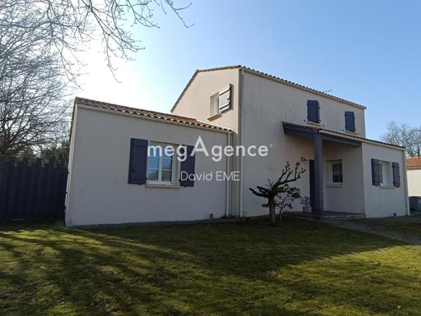 Maison à VENANSAULT, 85190 - 6 pièces 147m²