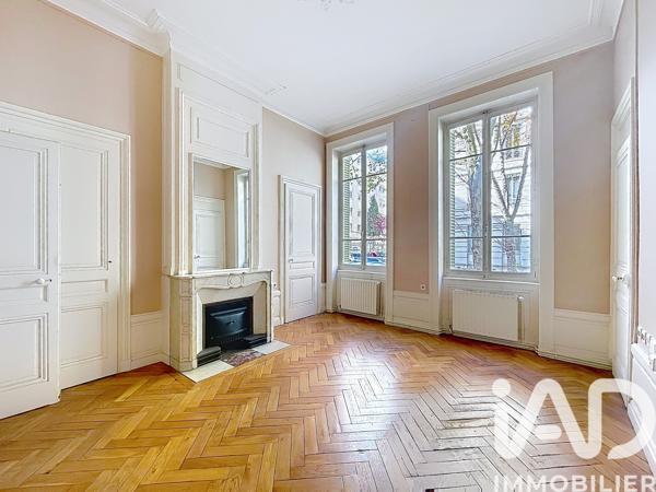 Murs commerciaux  à vendre 156,5 m² Lyon 3