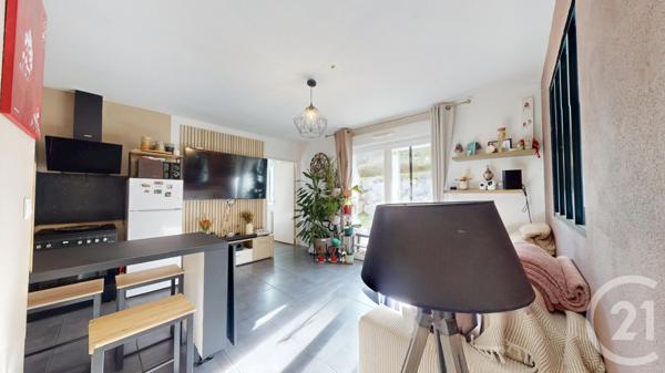 Appartement F3 à vendre  3 pièces - 49 m2 USTARITZ - 64