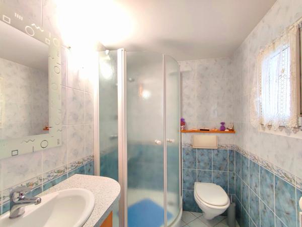 Maison - 5 pièces - Grange attenante