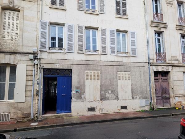 ROCHEFORT centre ville local professionnel de 32.14 m² - chauffage collectif