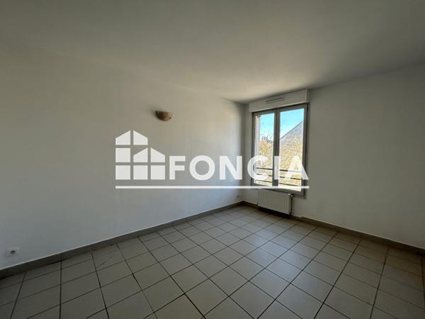 Location Appartement 2 pièces 46.56 m² - 6 PLACE DU MARECHAL LECLERC Chateau Thierry 02400