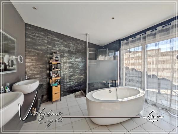 Bages – Vue mer et étang : Villa d’exception de 540 m² avec 7 suites et jardin paysager