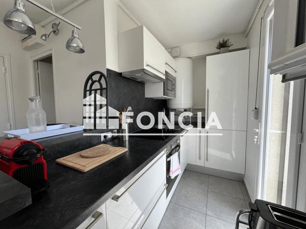 Location Appartement meublé 2 pièces 48.88 m² - 25/31 RUE DE FORCEVILLE Amiens 80000