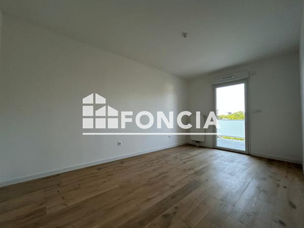 Location Appartement 3 pièces 70.43 m² - AVENUE DE BOLLAERT Lens 62300