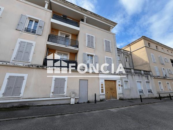 Location Appartement 3 pièces 66.2 m² - 9 AV DU GENERAL DE GAULLE Lambesc 13410