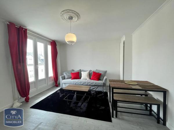 Appartement à louer 2 pièces 47.97m² Tours (37000)