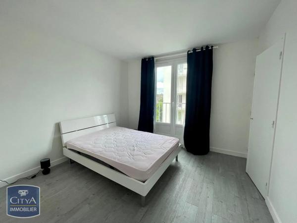 Appartement à louer 2 pièces 47.97m² Tours (37000)