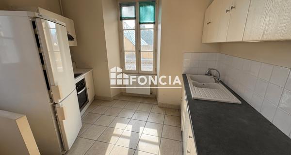 Location Appartement 4 pièces 104 m² - Valence 26000