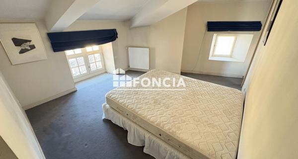 Location Appartement 4 pièces 104 m² - Valence 26000