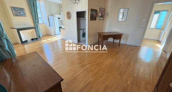 Location Appartement 4 pièces 104 m² - Valence 26000