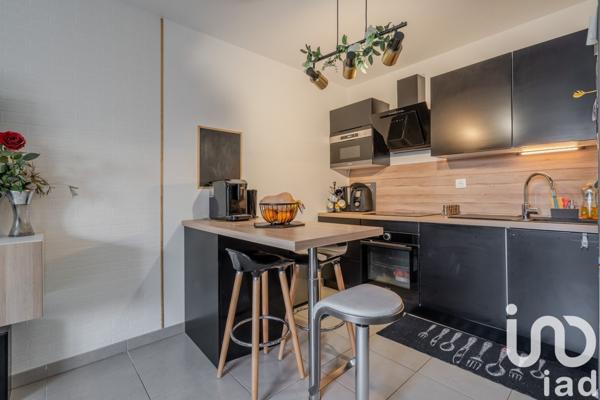 Appartement 3 pièces de 63 m² à Saint-Thibault-des-Vignes (77400)