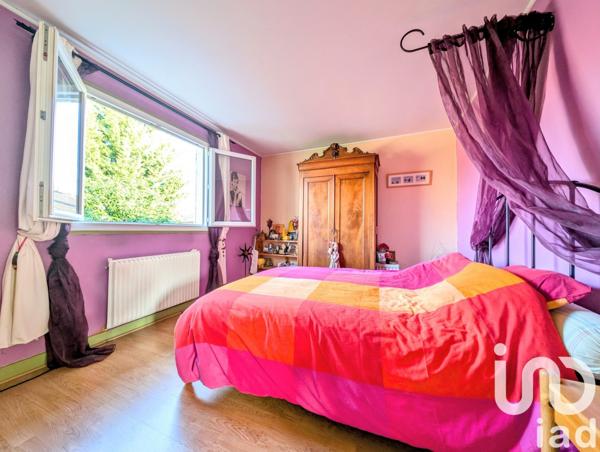 Maison 7 pièces de 141 m² à Orgeval (78630)