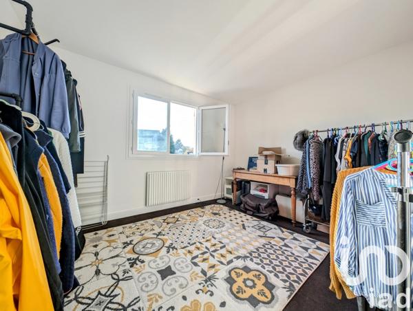 Maison 7 pièces de 141 m² à Orgeval (78630)