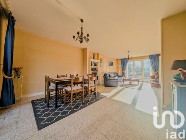 Maison 7 pièces de 141 m² à Orgeval (78630)