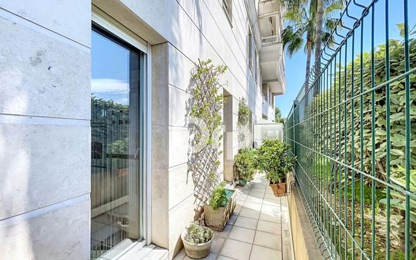 Appartement à vendre    3 pièces • 61,04 m2 Cagnes-sur-Mer