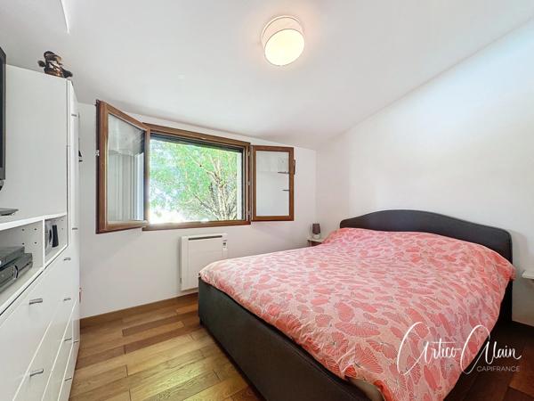 Belle maison familiale 140 m² avec piscine et grand terrain plus de 3400m²