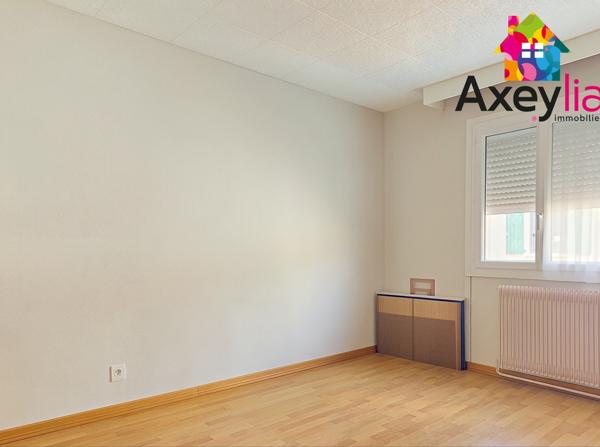 A VENDRE - ROANNE - APPARTEMENT T3 AVEC BALCON