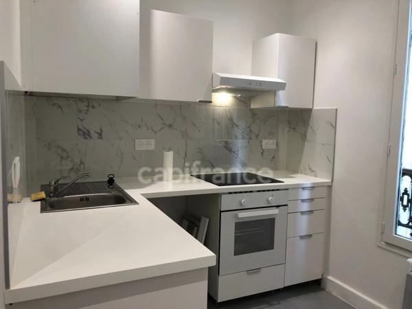 Dpt Paris (75), à louer PARIS 14EME ARRONDISSEMENT GRAND STUDIO 34 m²