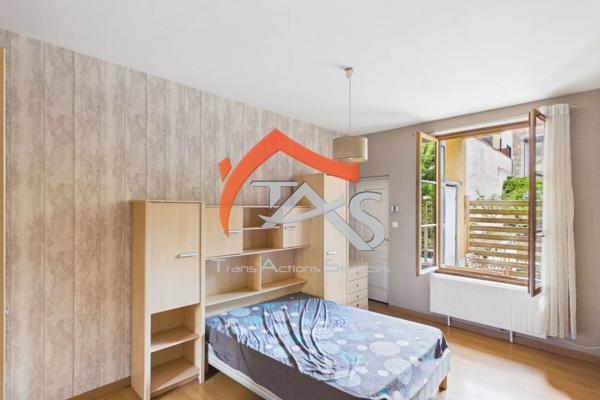 Vente                                                      Appartement
                        
                     3 pièces                      67 m2                     à Saint-Étienne